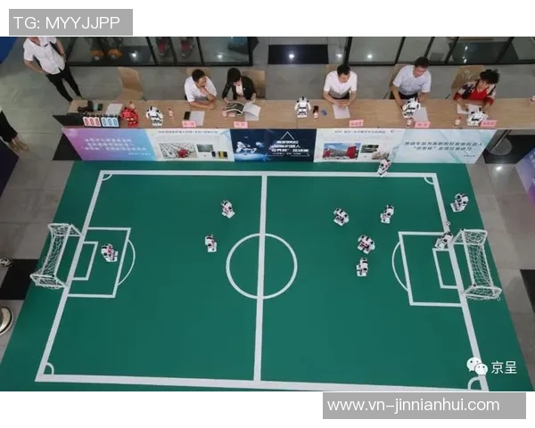 足球比赛中出界的定义与判罚规则解析